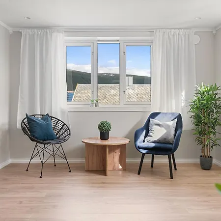 Arctic Homes - Historical House With View 公寓