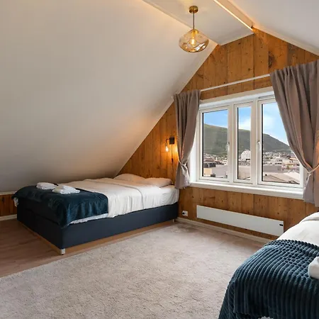 Arctic Homes - Historical Newly Renovated Tromsø