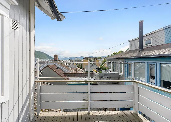 Arctic Homes - Historical Newly Renovated Appartamento Tromsø