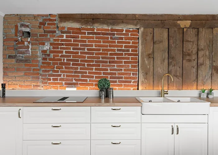 Arctic Homes - Historical Newly Renovated