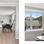 Arctic Homes - Historical Newly Renovated Daire *